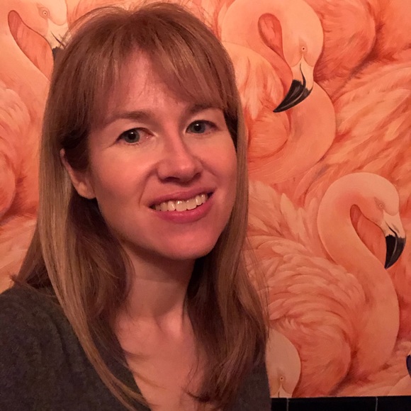 Meet your Posher, Kate - Picture 2 of 4